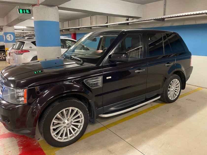 Range Rover Sport коричневый