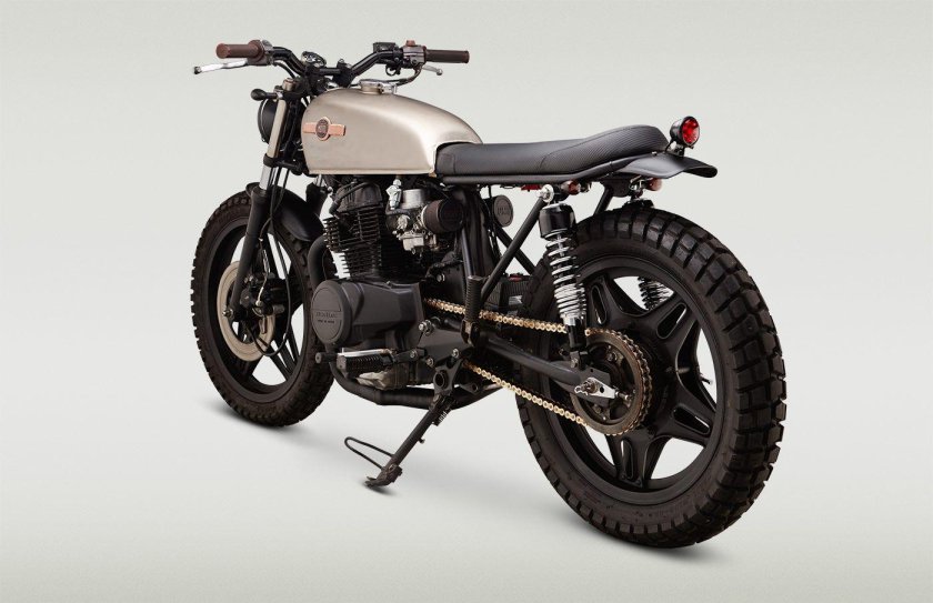 Honda CB 400 Scrambler