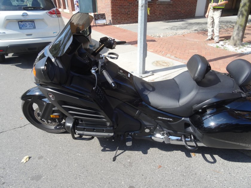 Велик Хонда