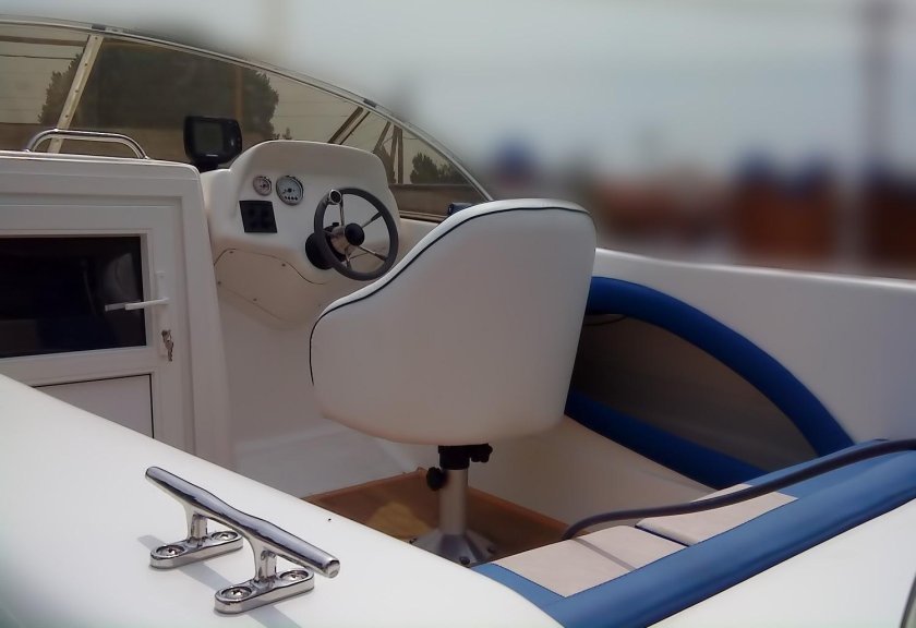 Катер Дельфин 650