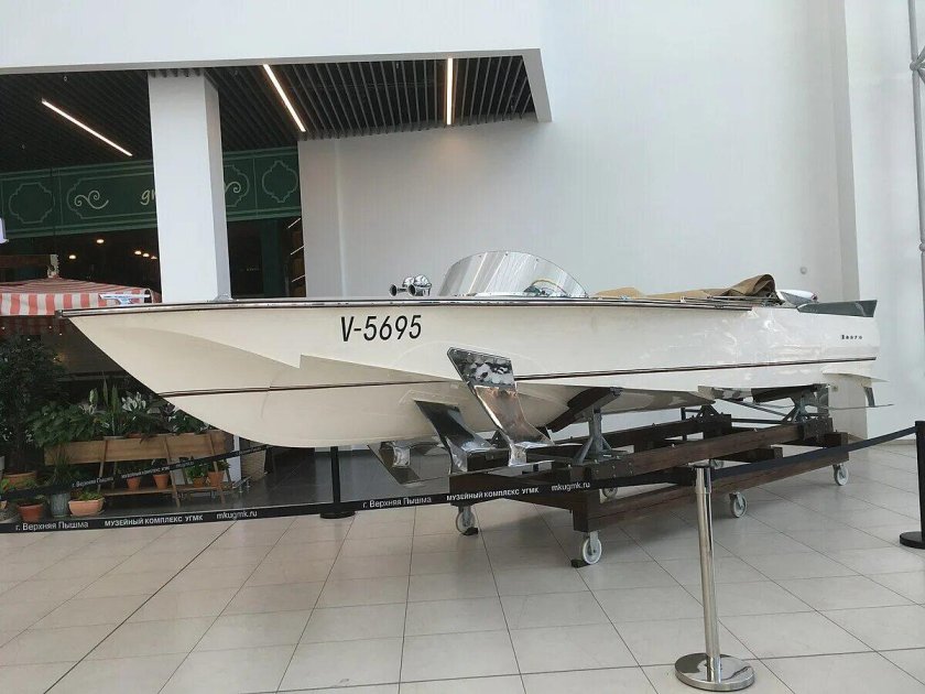 Катер Волга 343