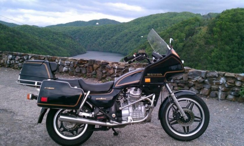 Honda gl500