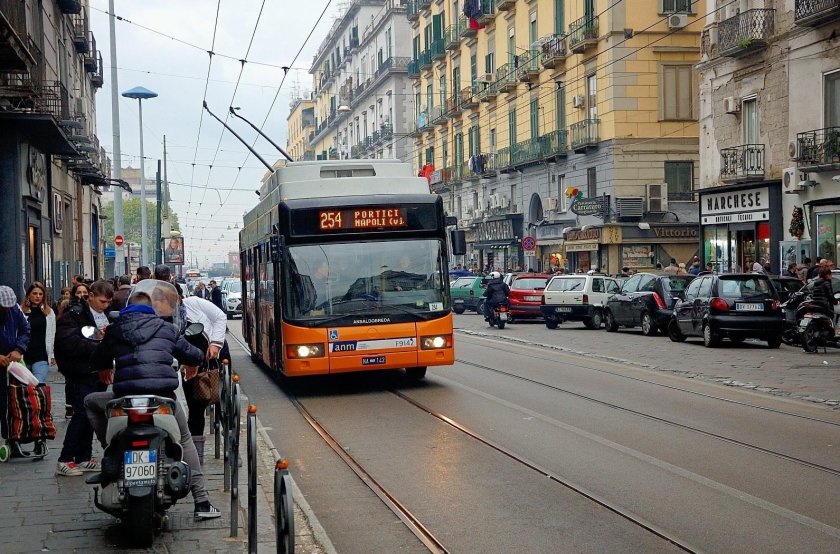 Неаполь трамвай
