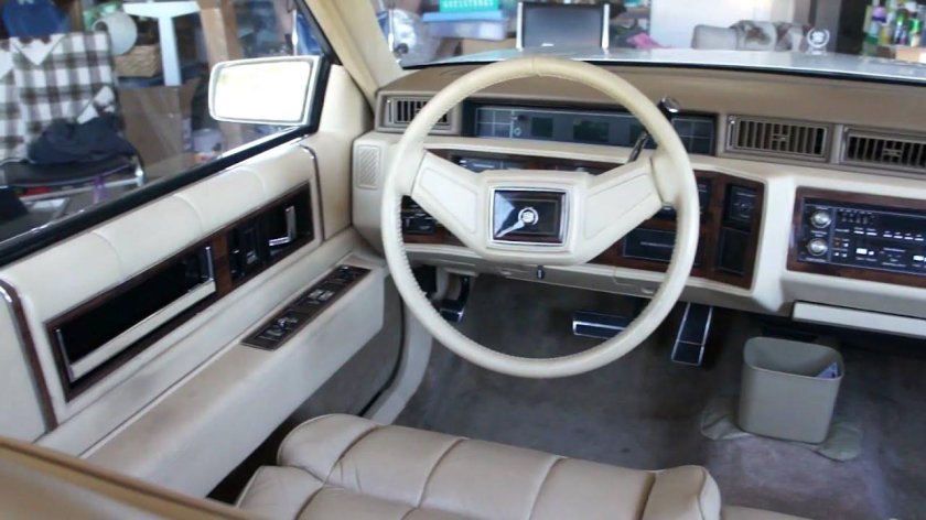 Cadillac Seville 1985 Interior