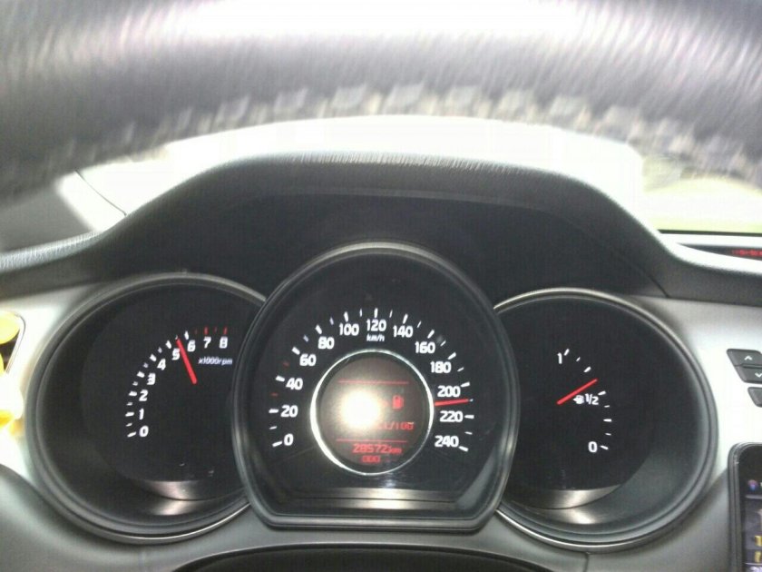 Киа СИД спидометр 220