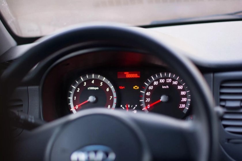 Киа Рио одометр