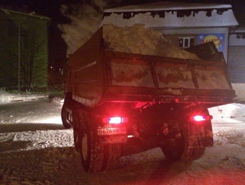 КАМАЗ 5511 зимой ночью