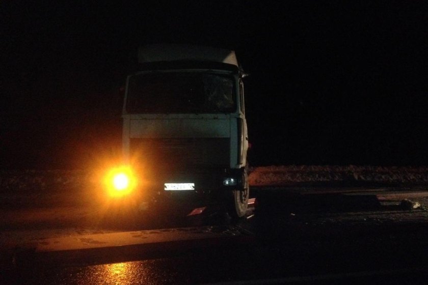 КАМАЗ ночью летом