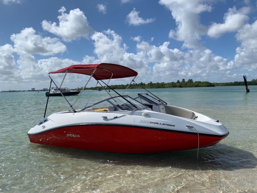 Катер Sea Doo Challenger