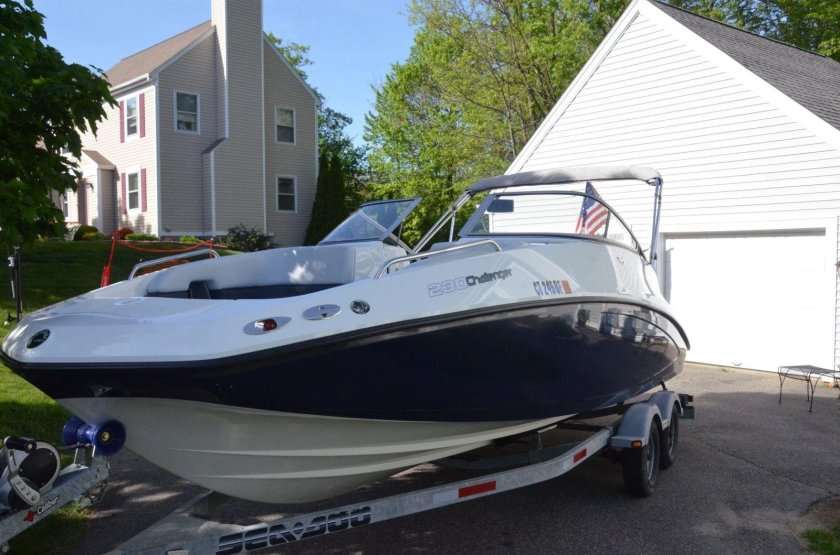 Sea Doo Challenger 230