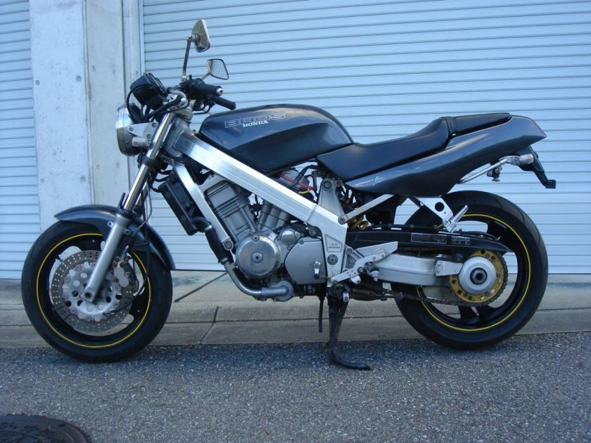 Honda Bros 650