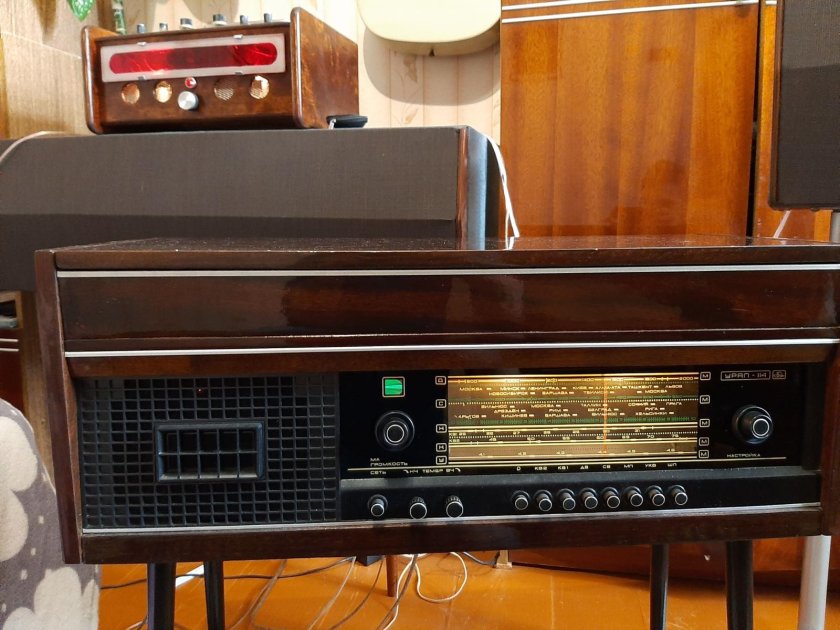 Приёмник Урал-114