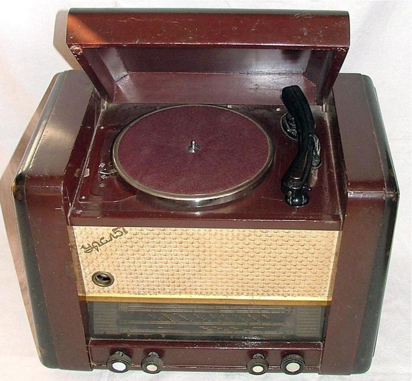Радиола ламповая Урал 57