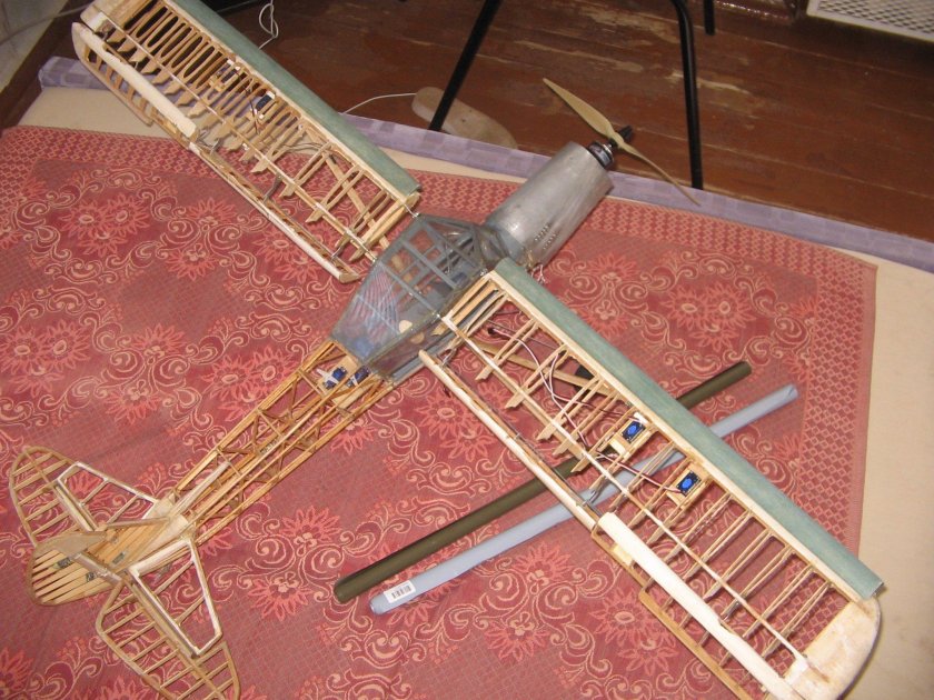 Т-411 Аист самолет