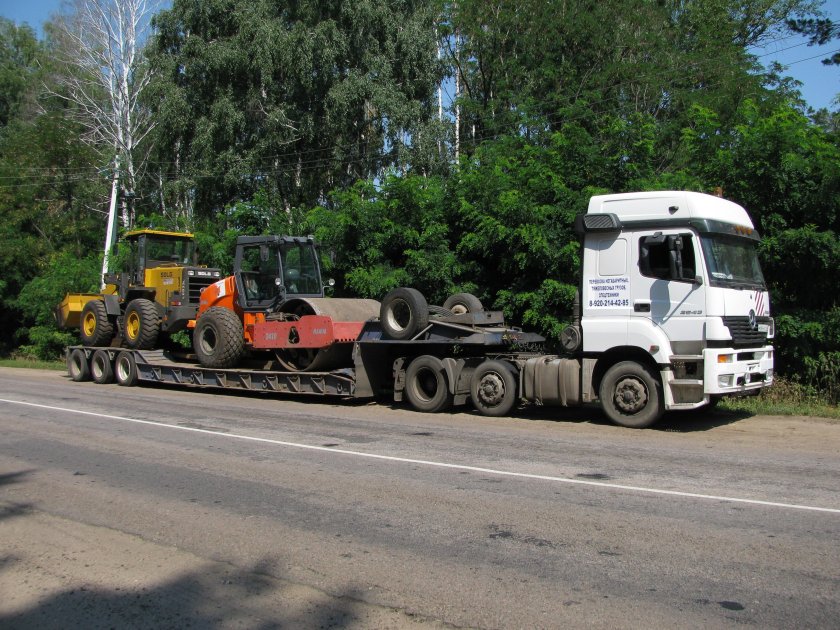 КАМАЗ С низкорамным тралом