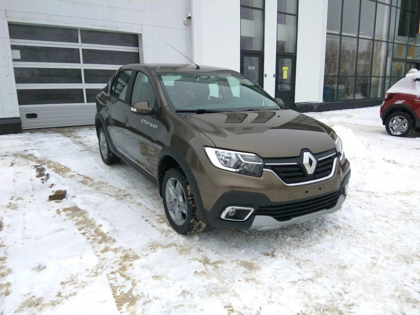 Renault Logan Stepway коричневый