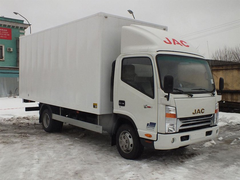 Промтоварный фургон JAC N-75