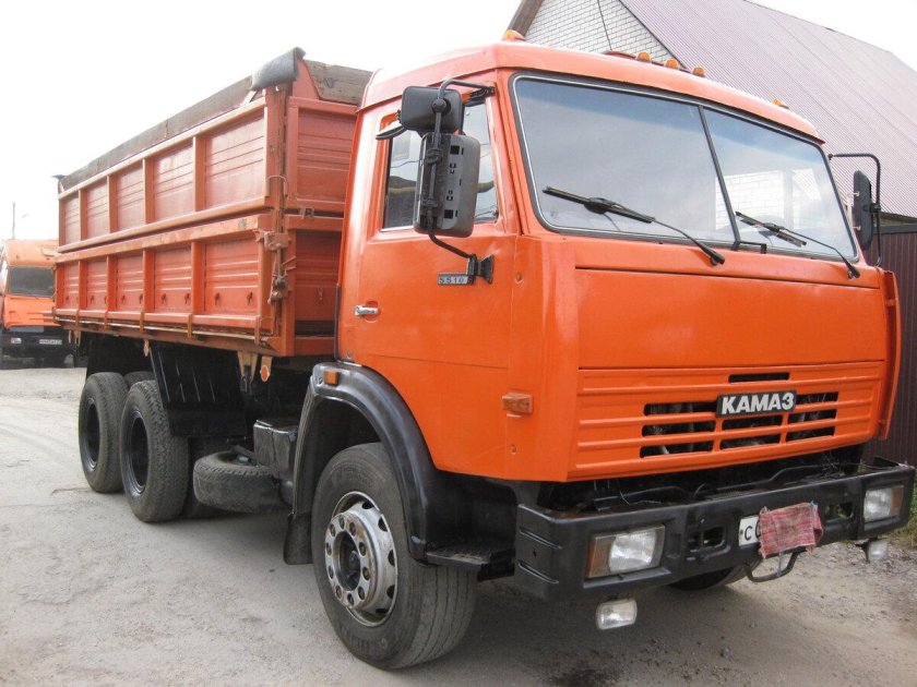 КАМАЗ 55102 самосвал