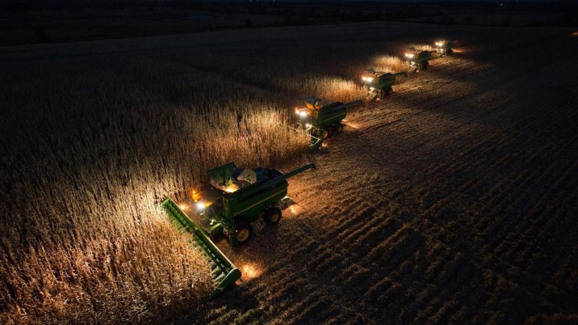 Сельхозтехника Джон Дир