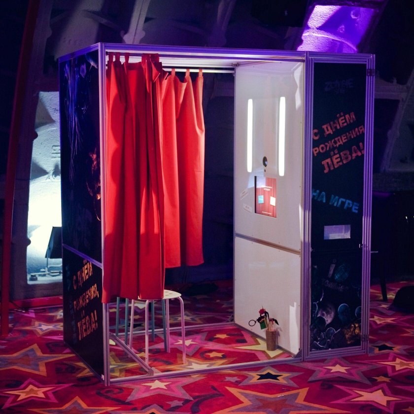 Квадратная фотобудка