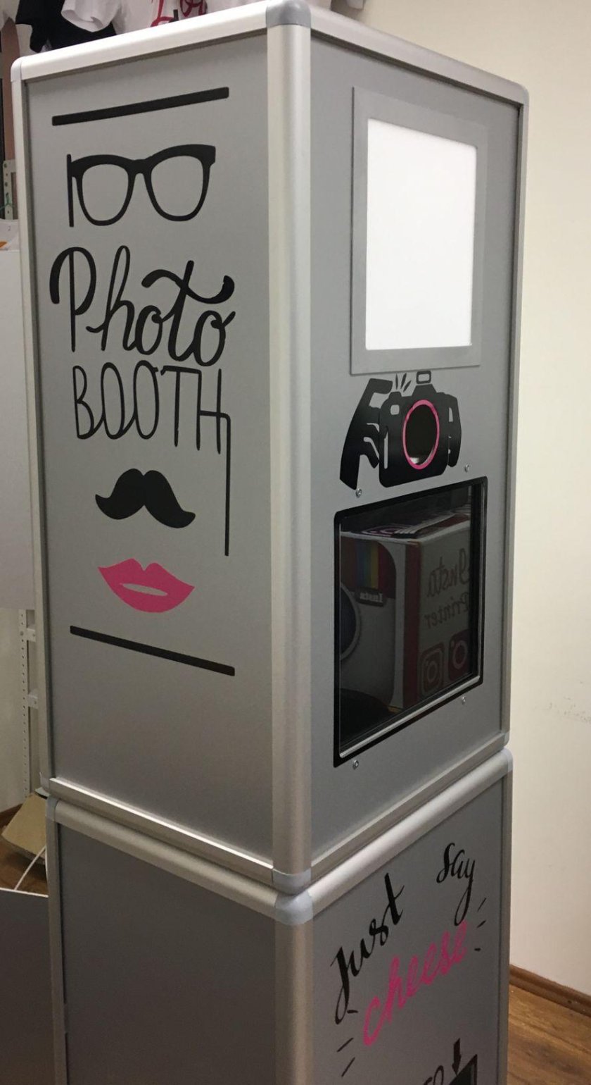 Фотобудка брендированная