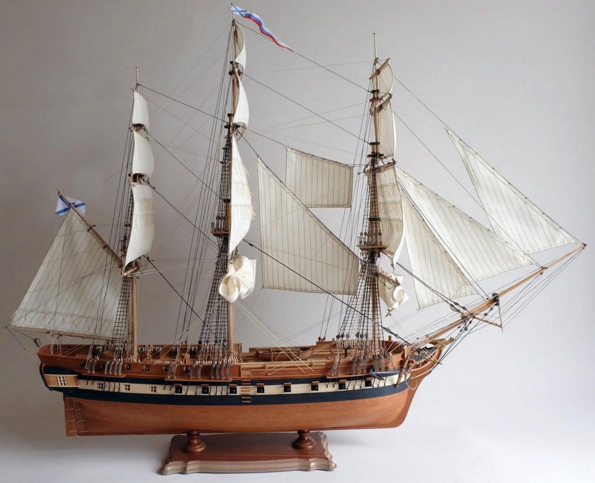 Шлюп Мирный модель