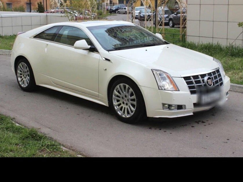Cadillac CTS 2 белый