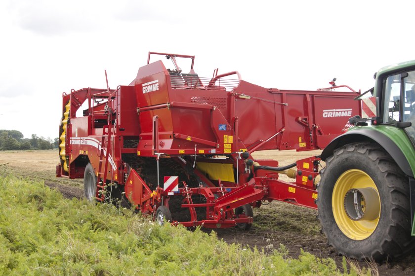 Комбайн картофелеуборочный е 667