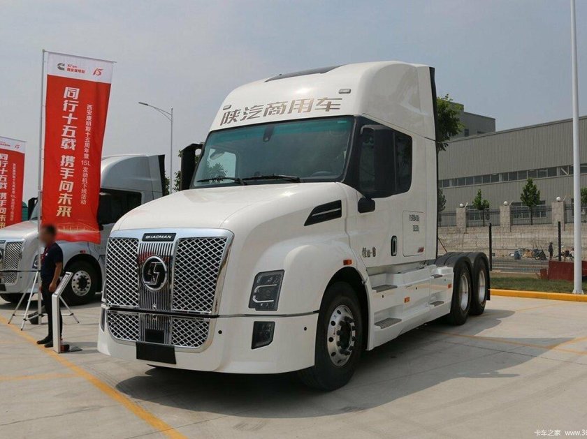 Седельный тягач Shaanxi Xide-Yan 560