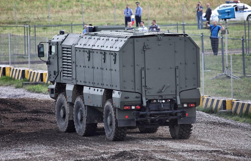 Военный КАМАЗ 63968