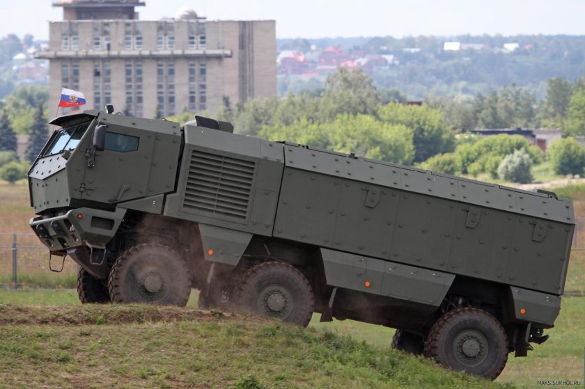 КАМАЗ Тайфун 63988