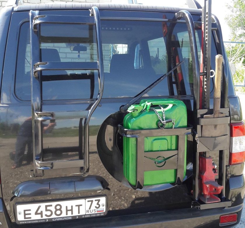 Крепление канистры на УАЗ Патриот