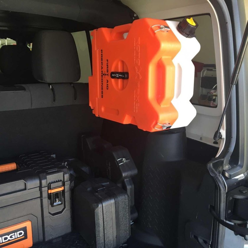 Крепеж канистр Jeep Wrangler