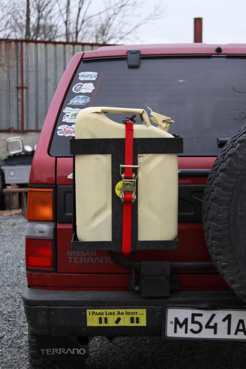 Калитка под канистры