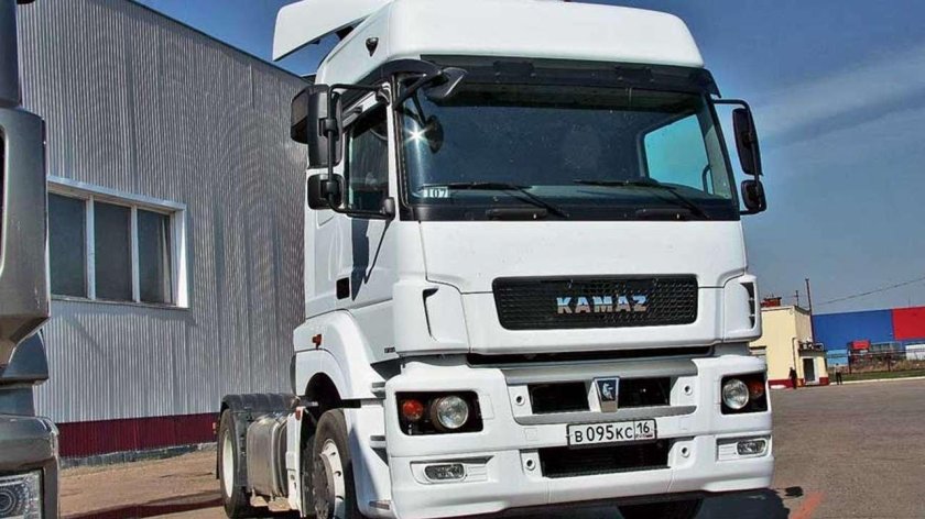 Грузовик КАМАЗ 5490