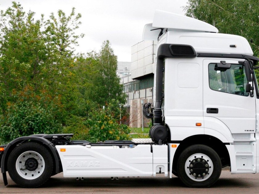 КАМАЗ 5490