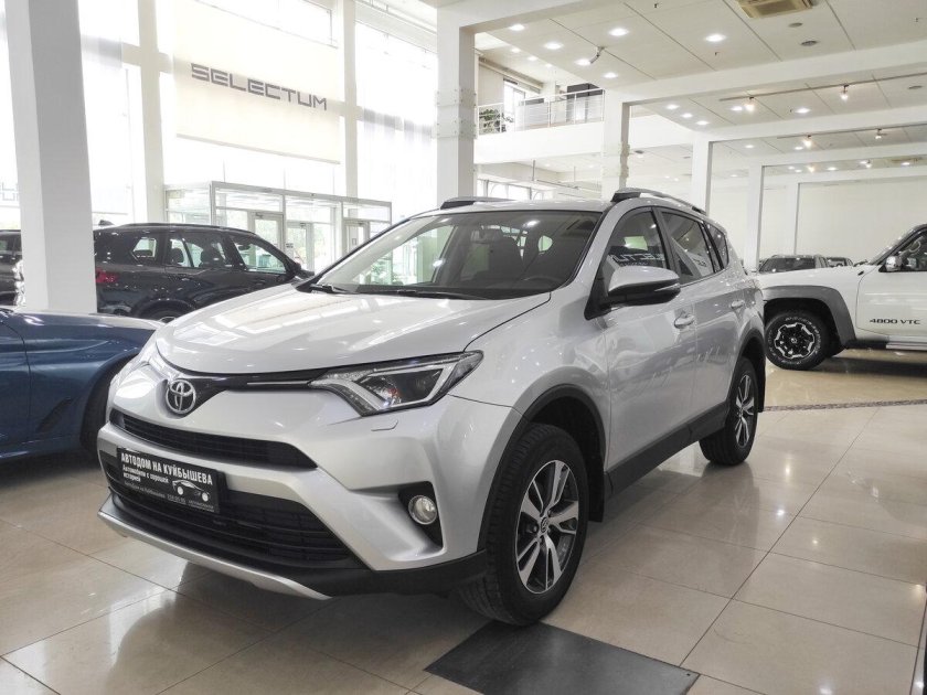 Тойота рав 4 белая