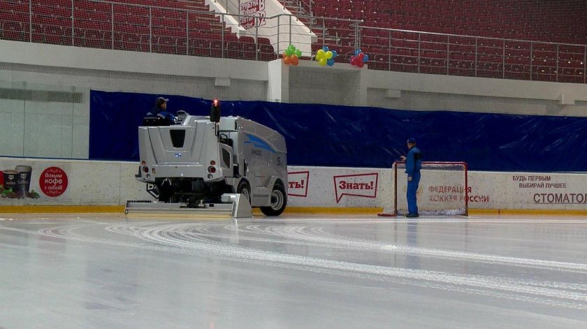 Олимпия ледозаливочная машина