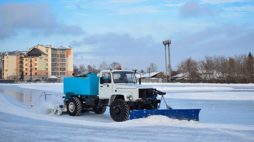 Ледоуборочный комбайн ГАЗ-33081