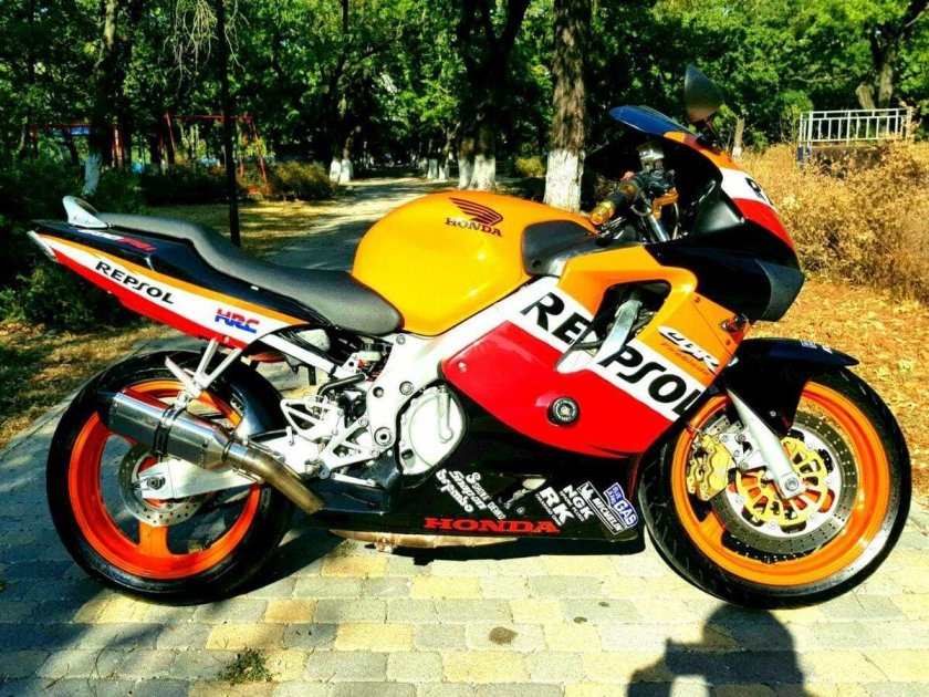 Honda CBR 600f 1999