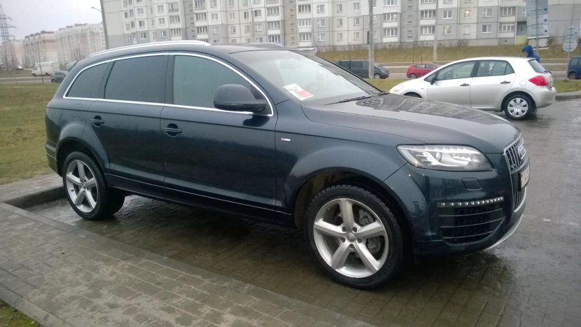 Audi q7 275 45 r20