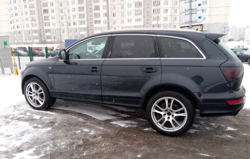 Audi q7 275 45 r20