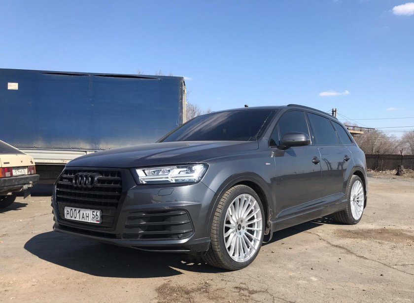 Audi q7 r22