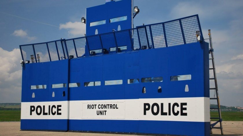 Бронированный погрузчик Bozena