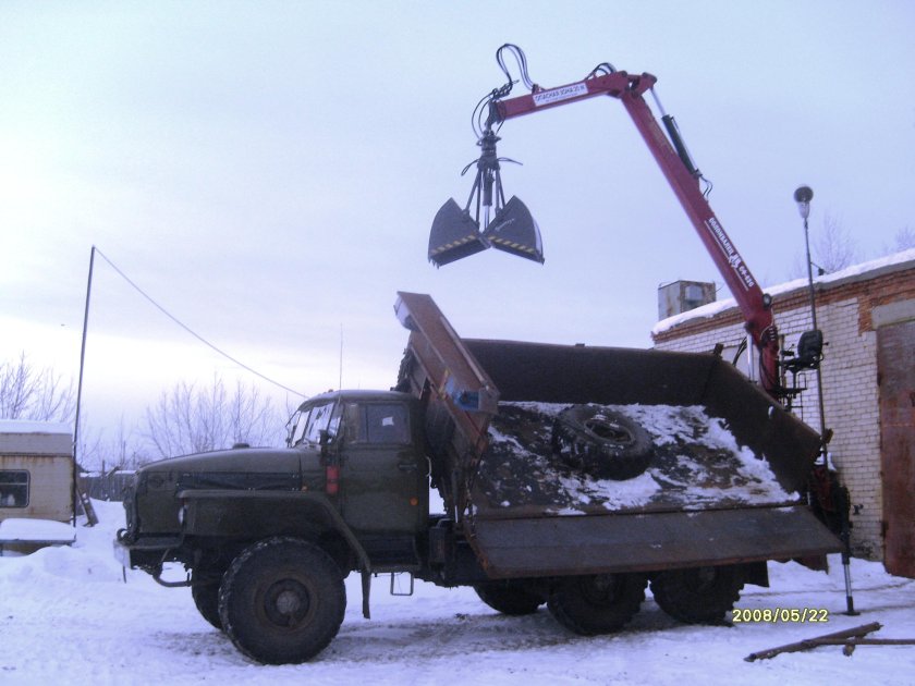 ЗИЛ 131 С грейфером