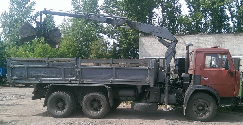 КАМАЗ самосвал с грейфером