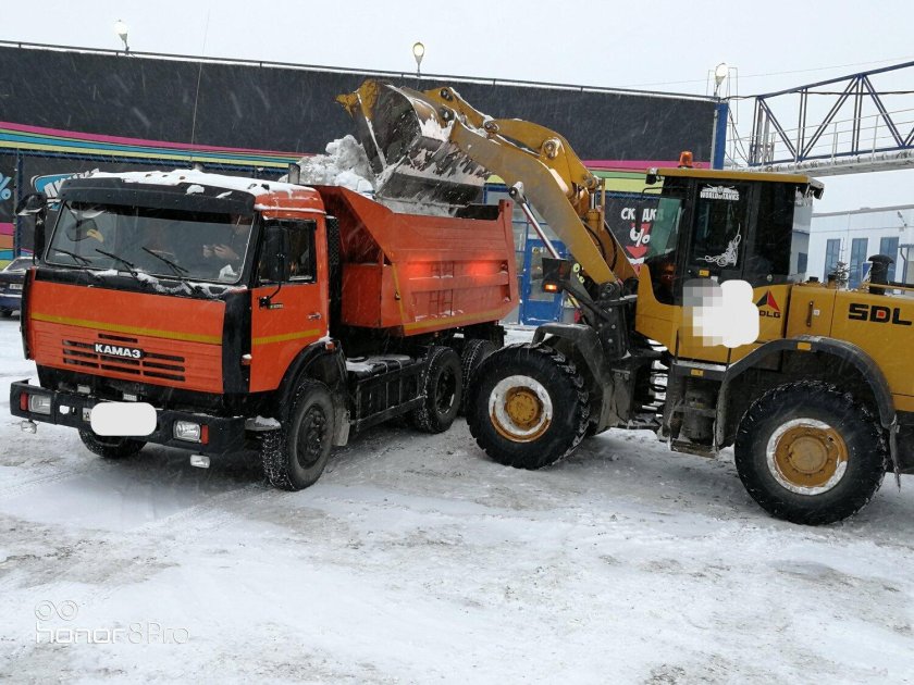 Фронтальный погрузчик КАМАЗ