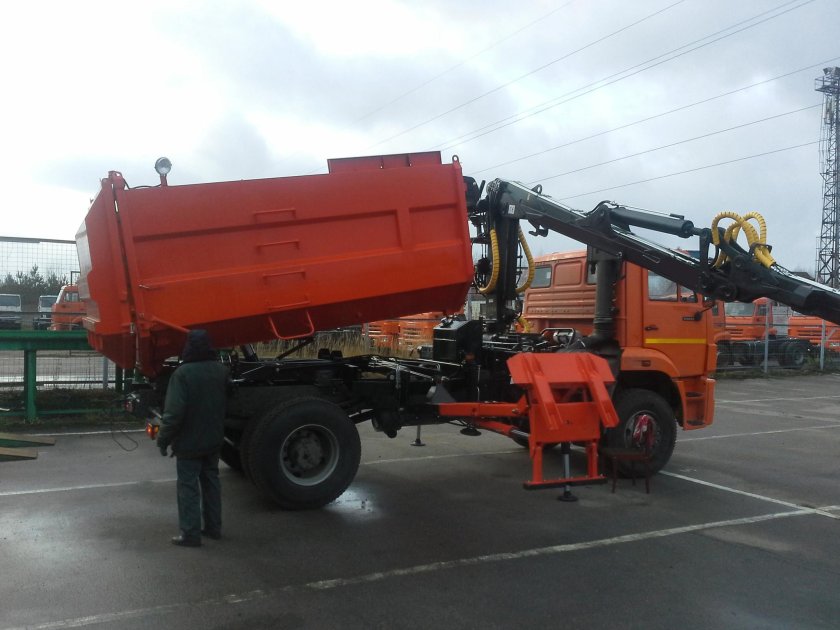 КАМАЗ ломовоз 53605