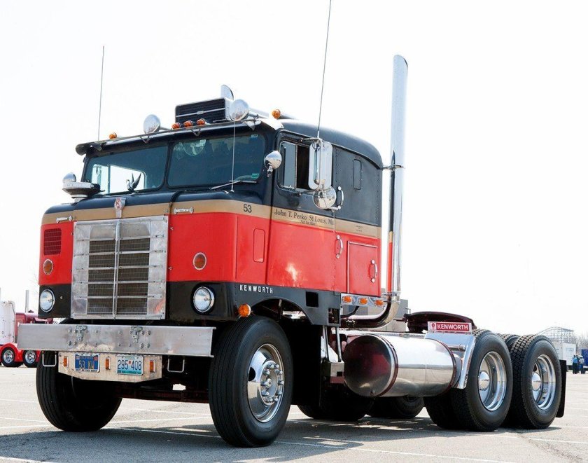 Kenworth Bullnose тягач 1950 Mackie`s