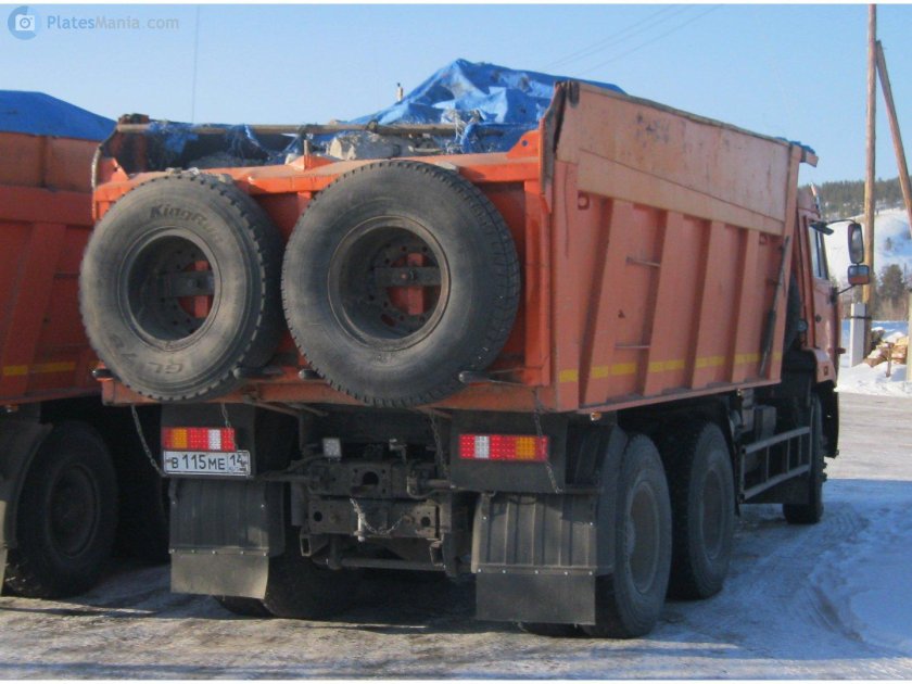 КАМАЗ 6520 на батонах
